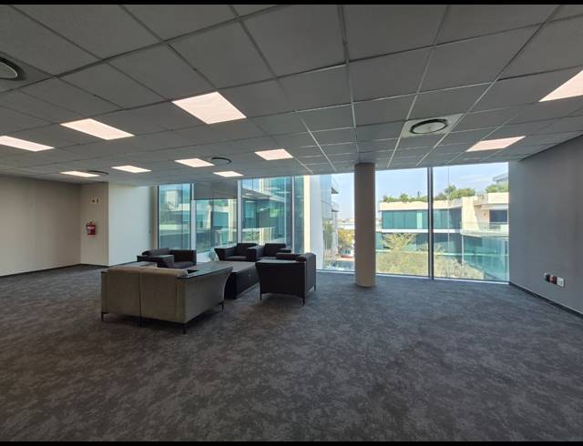 274M² OFFICE TO LET IN ILLOVO